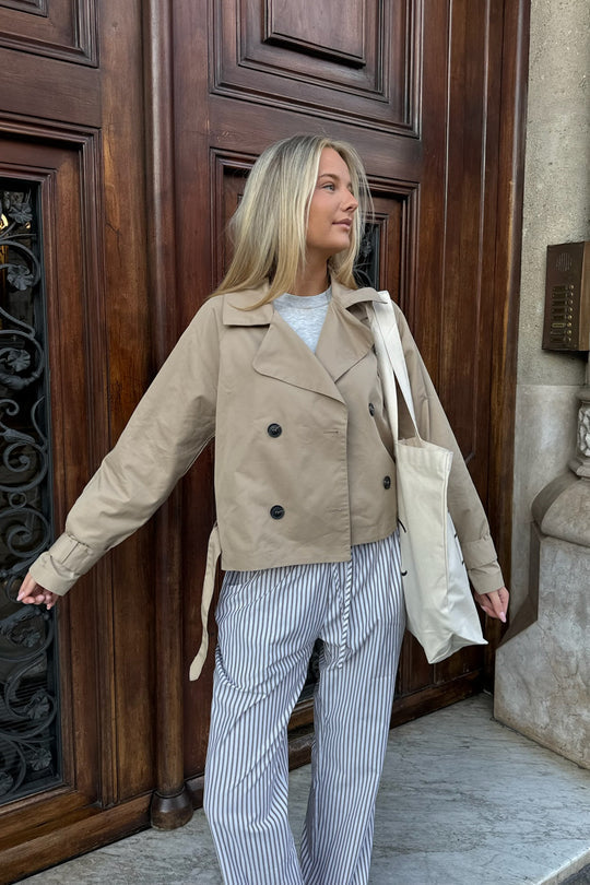 Sarah - Manteau Boutonné Chic